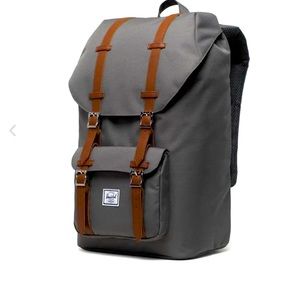 Hershel Little America Backpack- In grey * mint with one flaw